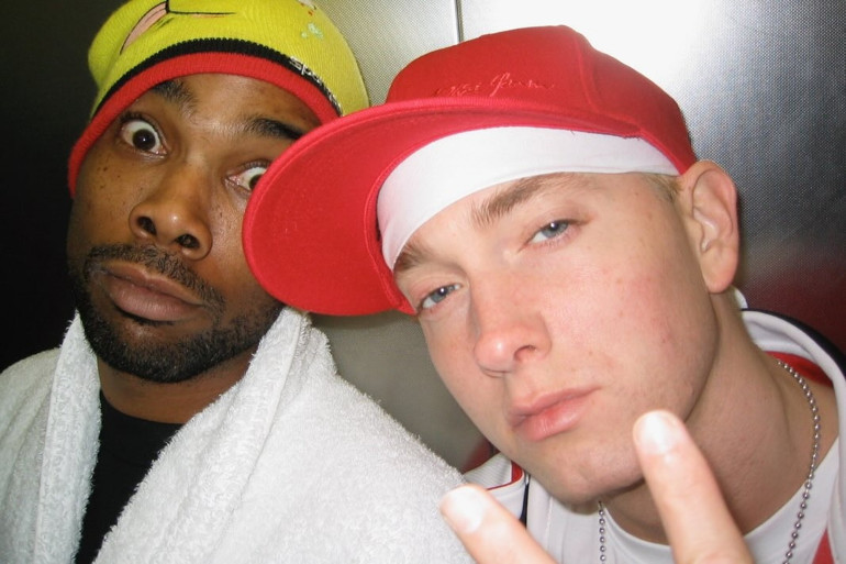 18 yıl önce ölümden dönmüştü… Tüm kötü alışkanlıklarından vazgeçti… Şimdi genç yaşında sahip olduğu torunlarını seviyor