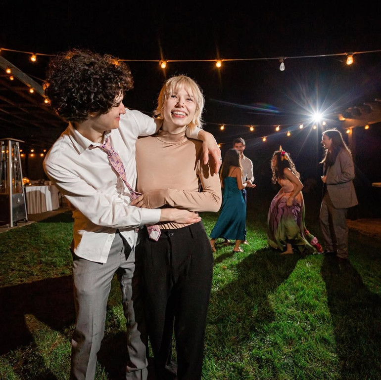 18 yıl önce ölümden dönmüştü… Tüm kötü alışkanlıklarından vazgeçti… Şimdi genç yaşında sahip olduğu torunlarını seviyor