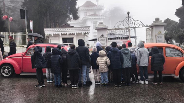  Vosvoslar çocuklar için sürdü