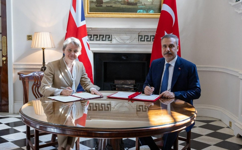 Türkiye ile İngiltere arasında Stratejik Ortaklık Çerçeve Belgesi imzalandı