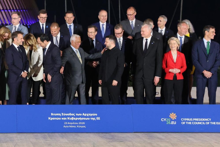 GKRYdeki gayriresmi AB Liderler Zirvesi başladı