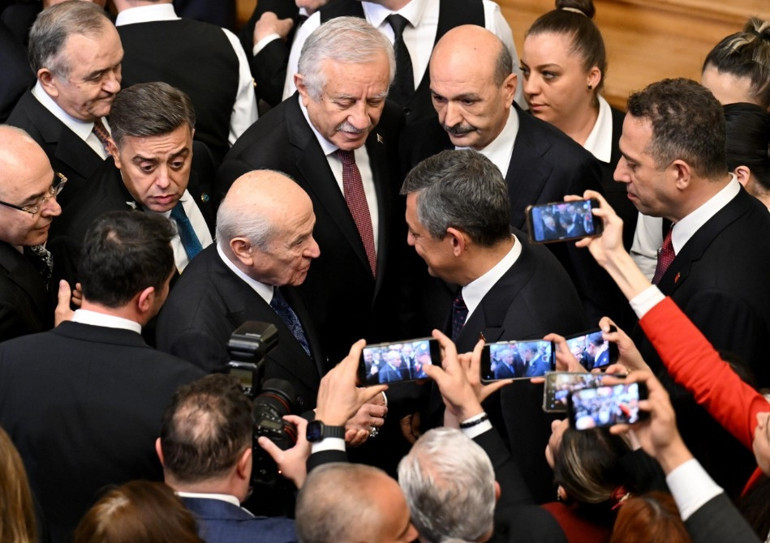 Siyaset resepsiyonda buluştu