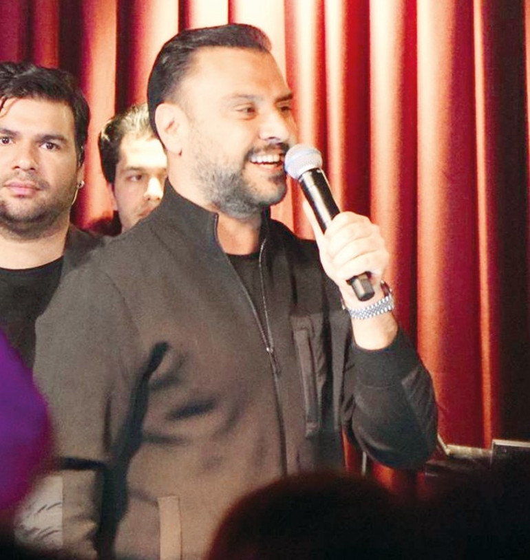 Demet Akalın yeni yaşını kutladı