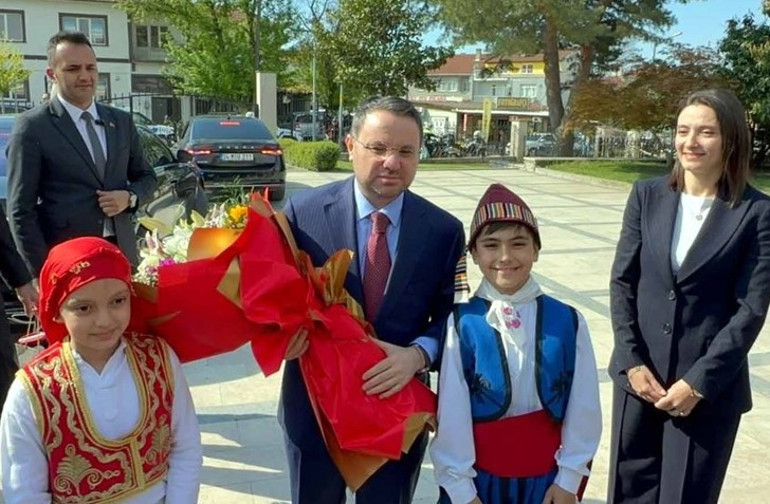  Gülistan Doku, Rojin Kabaiş ve Rabia Naz hadiselerinin üzerine kararlılıkla gidilecek