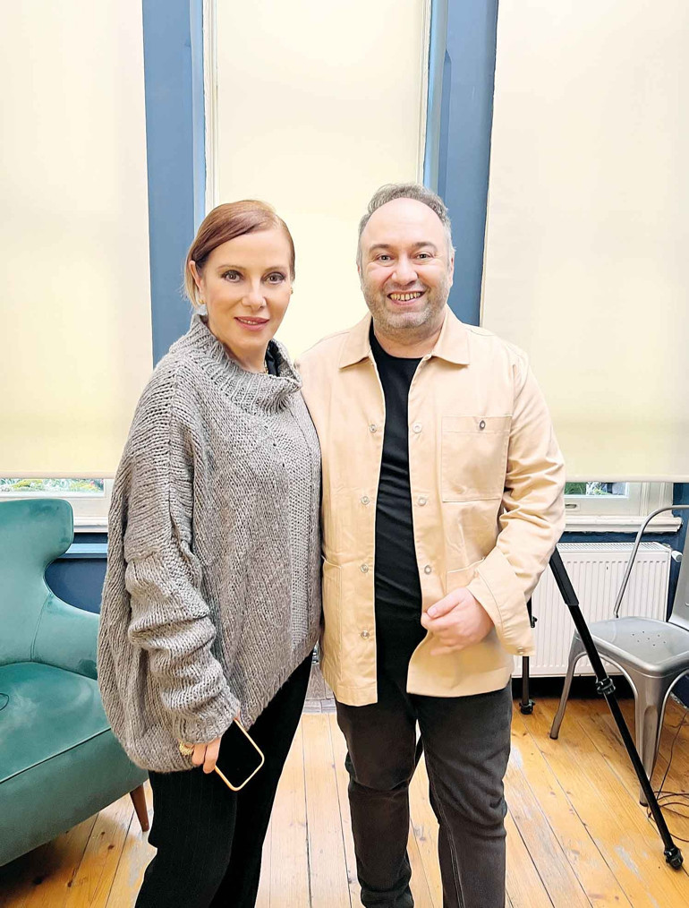 Zuhal Olcay: Çok güçlü görünen ama kırılgan biriyim