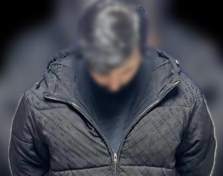 Sokakta yürüyen üniversiteli kızlara iğrenç hareket İstinye sapığı yakalandı, suçunu kabul edip şeytana uydum dedi