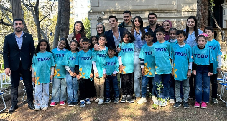 Ozan Akbaba TEGV çocuklarını Uzak Şehir setinde ağırladı