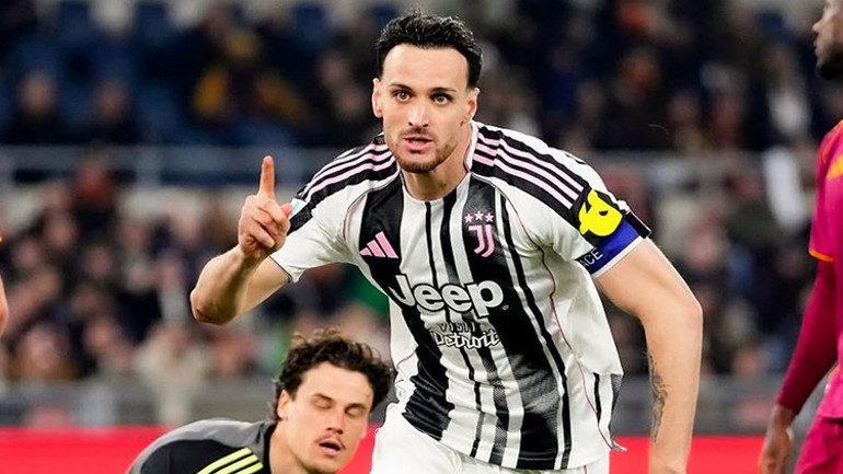 Galatasaraydan Juventusun yıldızı için resmi adım Yüz yüze görüşme için İtalyaya gidiliyor