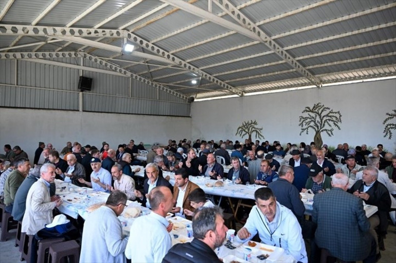  Kent ahalisi yağmur duası okudu, şükür namazı kıldı