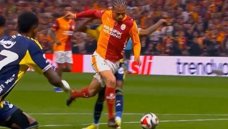 Galatasaray-Fenerbahçe maçını eski hakemler yorumladı Kırmızı demiyorum