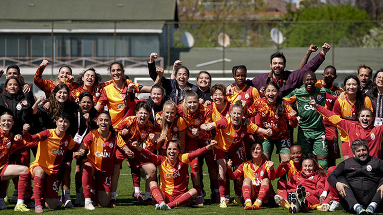 Kadınlar derbisinde de kazanan Galatasaray