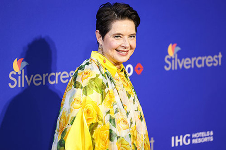  Tavukların yumurtası, kuzuların tüyü gelir kapısı oldu... Sonunda bal işine de girdi