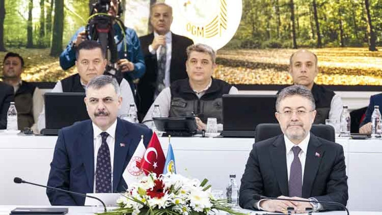 Yumaklı ve Çiftçi’den orman yangını zirvesi 28 uçak 119 helikopter 14 İHA