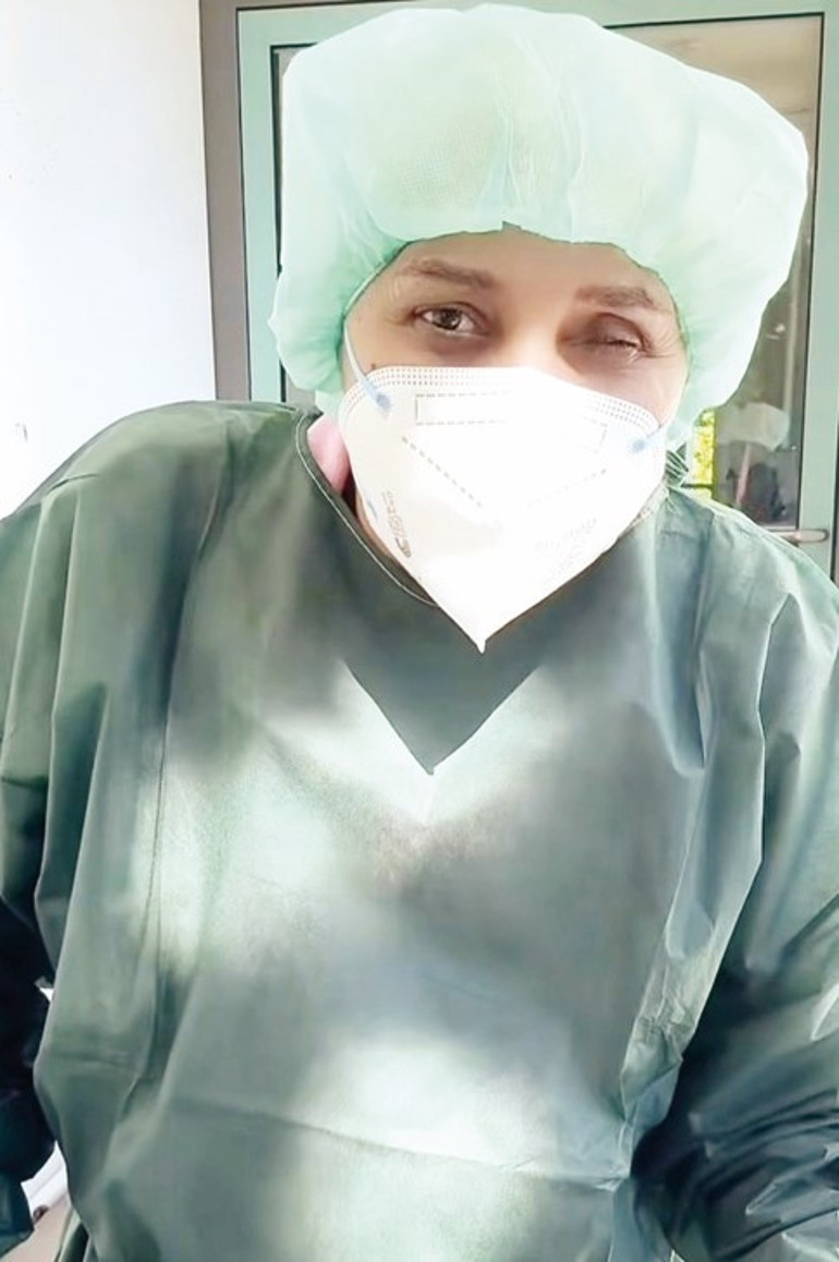 Cansever 5 hafta sonra dışarı çıktı