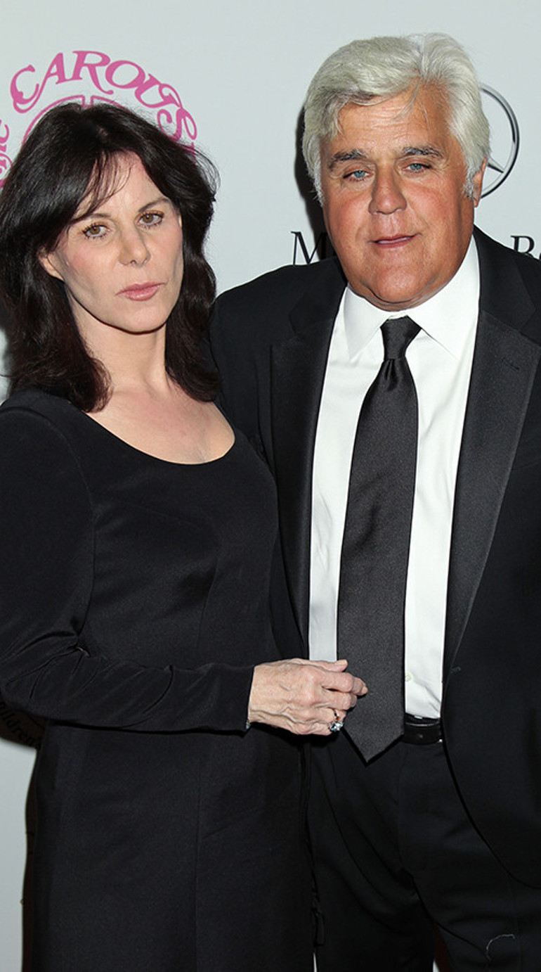 Demansa yakalanan 46 yıllık karısı artık onun kim olduğunu bile hatırlamıyor… Ünlü sunucu her şeyden büyük aşkına bakmak için vazgeçti