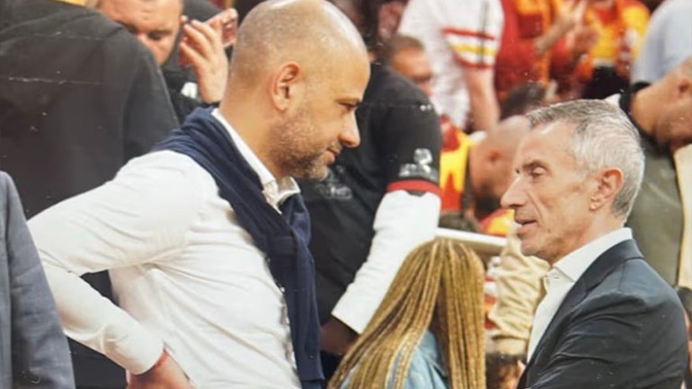  Arsenal derbide Osimheni tribünden izledi Beş yıllık maliyeti 200 milyon sterlini bulabilir