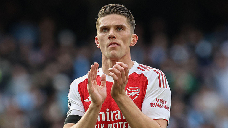  Arsenal derbide Osimheni tribünden izledi Beş yıllık maliyeti 200 milyon sterlini bulabilir