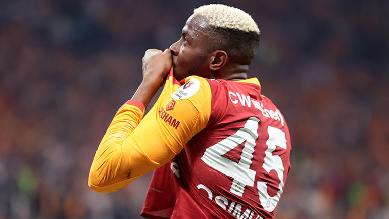  Arsenal derbide Osimheni tribünden izledi Beş yıllık maliyeti 200 milyon sterlini bulabilir