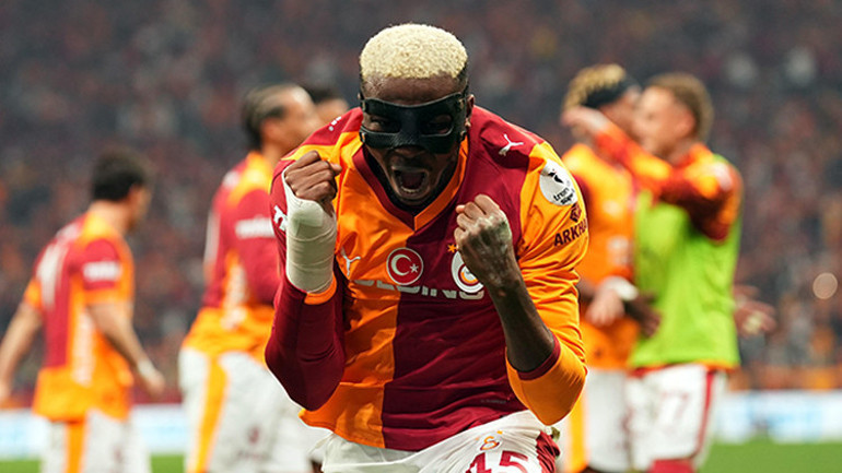  Arsenal derbide Osimheni tribünden izledi Beş yıllık maliyeti 200 milyon sterlini bulabilir