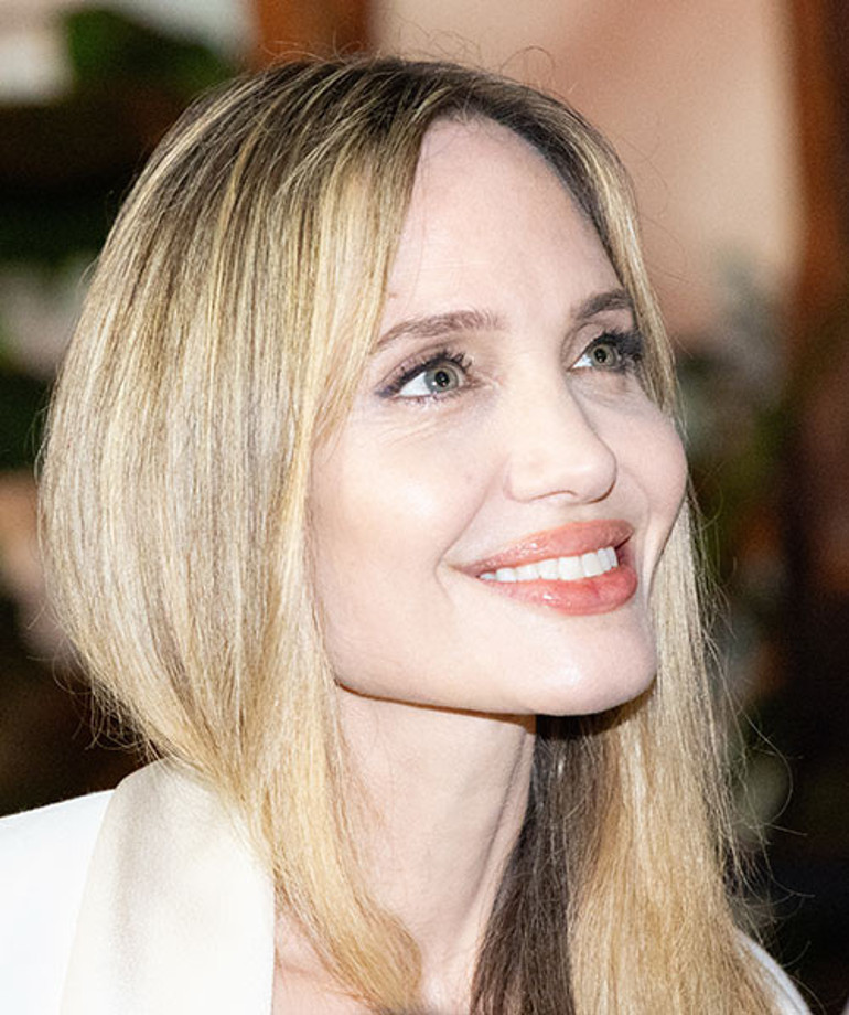 Onu altı aylık bebekken kollarına almıştı... Evlatlık çocuğu konuştu... Ağlamamak için yutkunup durdu