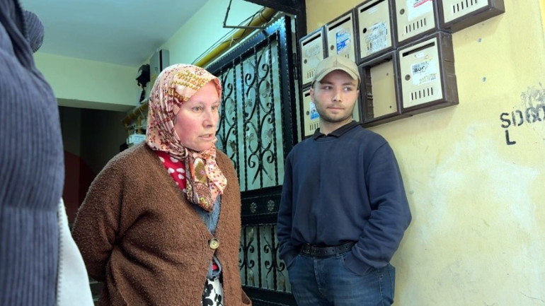 İstanbulda bina sakinlerini illallah ettiren komşu | Bana iftira atıyorlar, bu kadar evim varken kiraya çıkacağım