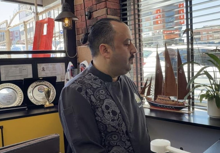 Taciz için 25 farklı restorandan husumetlisi adına sipariş verdi, restoran sahipleri isyan etti