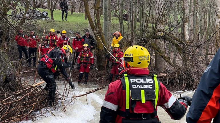 Dört gündür aranıyordu... 8 yaşındaki Osmanın derede cansız bedeni bulundu