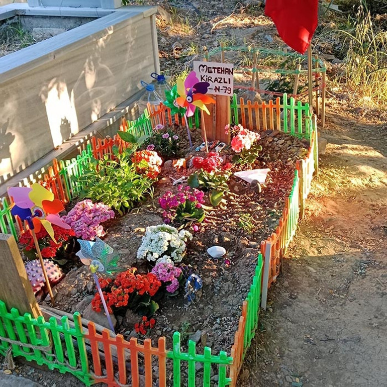  Oğlumun sırtında teker izlerini gördüm