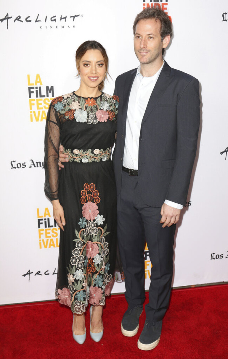 Eşi öldükten sonra karnı burnunda ortaya çıkmıştı… Sevgilisiyle böyle görüntülendi