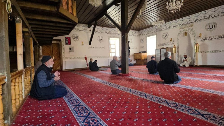  Ankarada birleştirilecek El şeklinde dağılmış parçalar tek tek toplandı