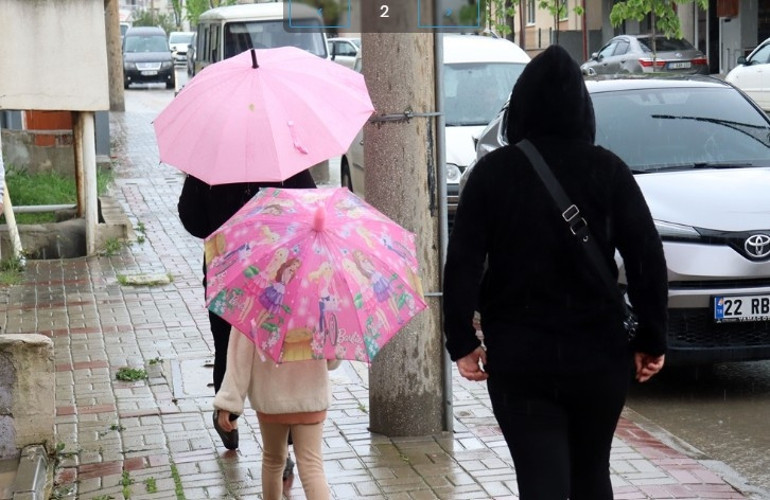  Sıcaklık 10 derece birden düşecek... İçişleri Bakanlığından bazı iller için sarı kodlu uyarı