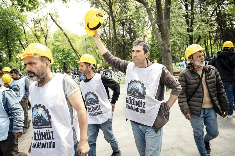 CHP lideri Özel'in rozet taktığı Arif Kocabıyık'ın üyeliği bir günde durduruldu — image 6