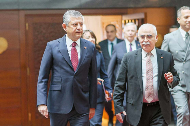 TÜRK-İŞ VE AYM Başkanı’nı ziyaret eden Özel: Tüm ittifaklara açığız