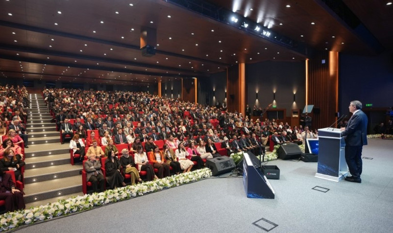 Bize düşen bütün kırılmaları dikkatle okumaktır