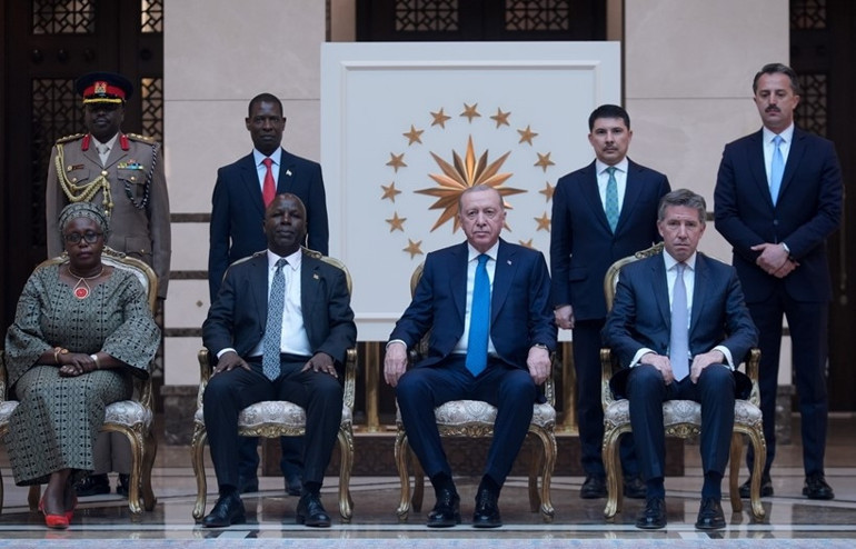 Cumhurbaşkanı Erdoğan büyükelçi güven mektuplarını kabul etti