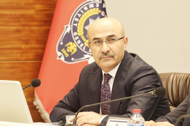 4 ilin valisi, 7 ilin emniyet müdürü değişti