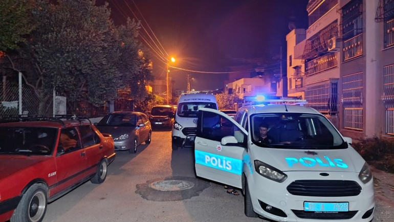 Adanada komşuların müzik kavgasında kan döküldü: 5 yaralı