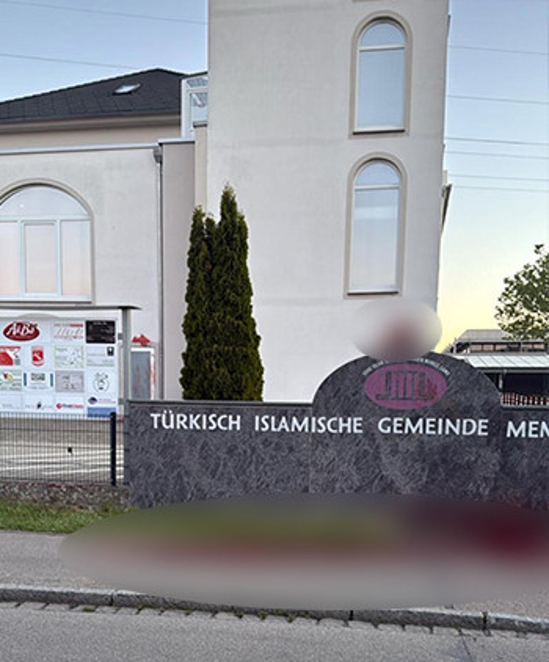 Memmingen’de camiye çirkin saldırı