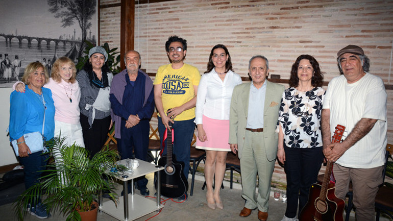 Şiirin düşünden müziğin büyüsüne