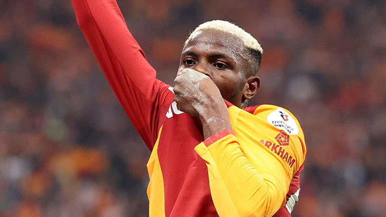İlgi arttı, fiyat yükseldi İşte Galatasarayın Osimhen için belirlediği yeni bonservis bedeli
