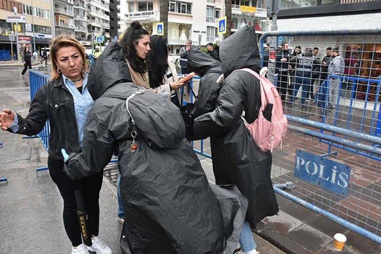 1 Mayıs Emek ve Dayanışma Günü: 1 Mayıs tedbirleri açıklandı | İzinsiz gösteriye polis müdahalesi: Gözaltılar var