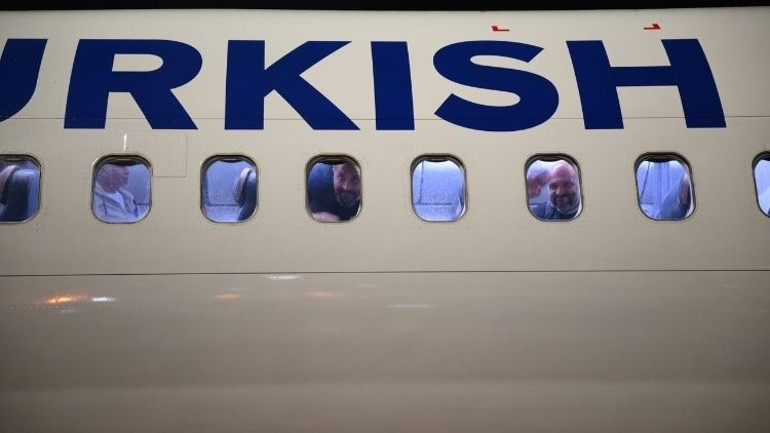 Küresel Sumud Filosu aktivistlerini taşıyan uçak İstanbulda