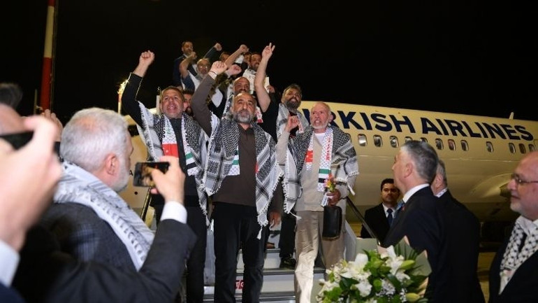 Küresel Sumud Filosu aktivistlerini taşıyan uçak İstanbulda