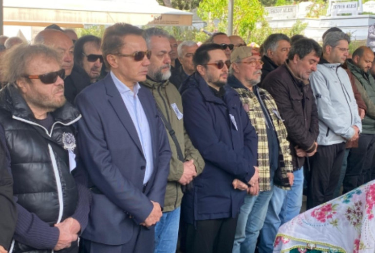 Tülay Özere veda... Usta sanatçı son yolculuğuna uğurlanıyor...