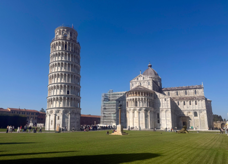 Eğik kuleden çok daha fazlası: Pisa
