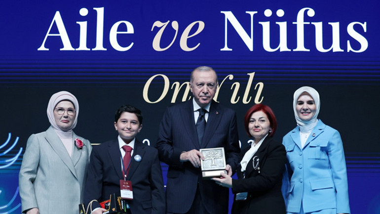Cumhurbaşkanı Erdoğan: Doğurganlık hızımız düşüyor Rakamlar hepimiz için tedirgin edici