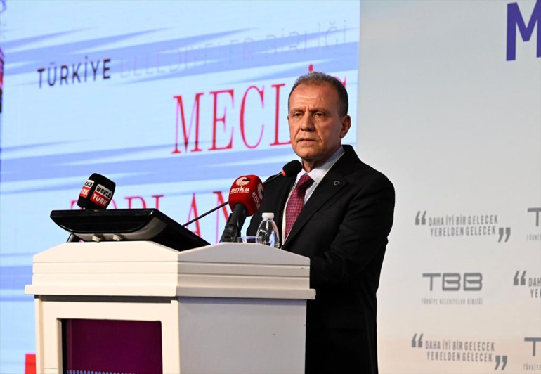 Türkiye Belediyeler Birliği Meclis toplantısında İmamoğlu gerginliği