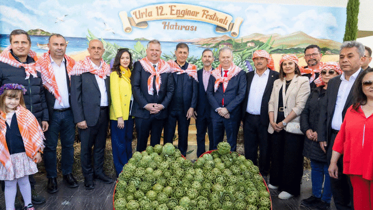 Urlada 12. Enginar Festivali coşkusu