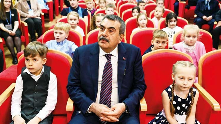 Bakan Tekin açıkladı: Ara tatilleri yaz tatiline ekleyebiliriz