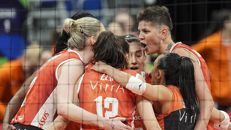 Eczacıbaşının yıldızı Magdalena Stysiaktan VakıfBank sözleri: En iyi voleybolumuzu sergilemek istiyoruz